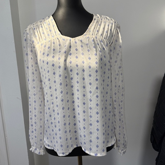 Old Navy Tops - Old Navy White Blouse with Blue Pattern